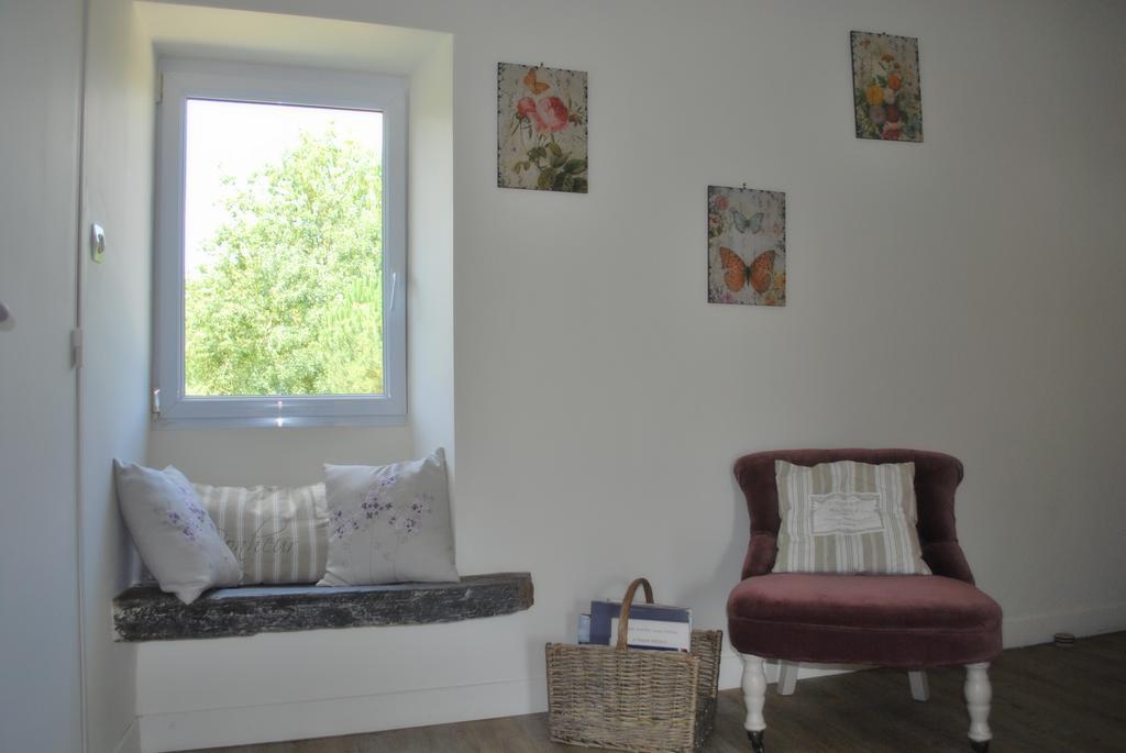 La Petite Boire - Chambres D'Hotes Pres D'Angers Murs-Erigne Εξωτερικό φωτογραφία